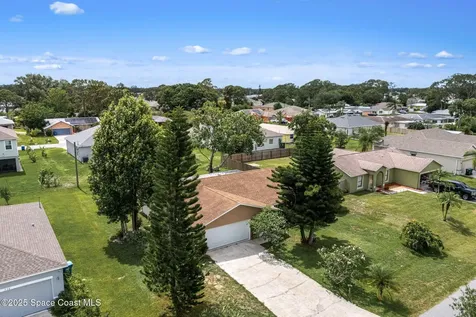 790 Alfonso Avenue SE Palm Bay FL 32909