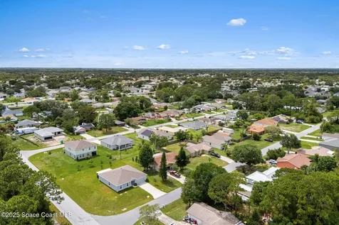790 Alfonso Avenue SE Palm Bay FL 32909