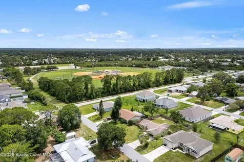790 Alfonso Avenue SE Palm Bay FL 32909