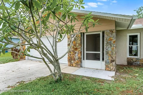 790 Alfonso Avenue SE Palm Bay FL 32909