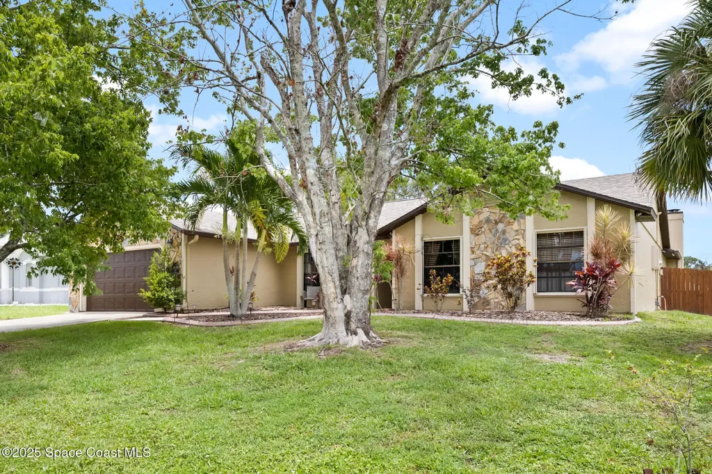 1271 Medina Avenue NW Palm Bay FL 32907
