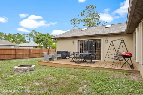 1271 Medina Avenue NW Palm Bay FL 32907