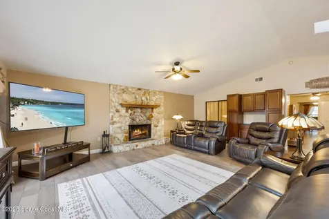 1271 Medina Avenue NW Palm Bay FL 32907