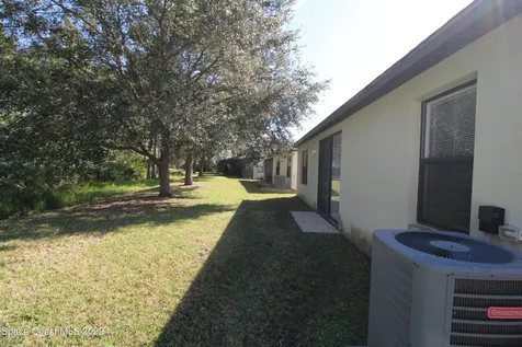 425 Breckenridge Circle SE Palm Bay FL 32909