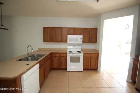 425 Breckenridge Circle SE Palm Bay FL 32909