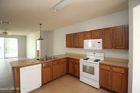 425 Breckenridge Circle SE Palm Bay FL 32909
