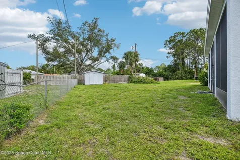 982 Colonial Avenue SE Palm Bay FL 32909