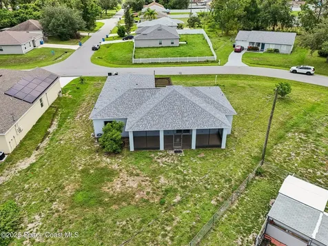 982 Colonial Avenue SE Palm Bay FL 32909