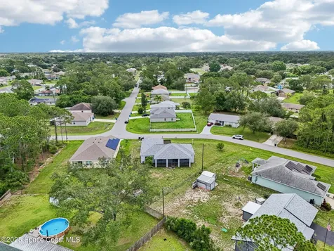 982 Colonial Avenue SE Palm Bay FL 32909