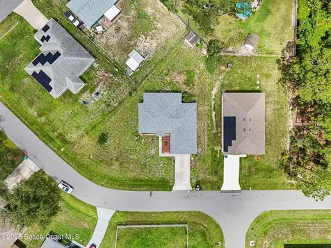 982 Colonial Avenue SE Palm Bay FL 32909
