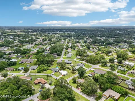 982 Colonial Avenue SE Palm Bay FL 32909