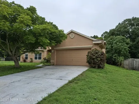 991 Zamora Street SE Palm Bay FL 32909