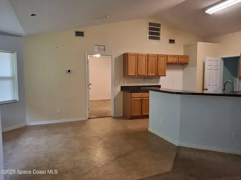 991 Zamora Street SE Palm Bay FL 32909