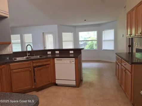 991 Zamora Street SE Palm Bay FL 32909