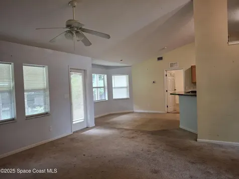 991 Zamora Street SE Palm Bay FL 32909