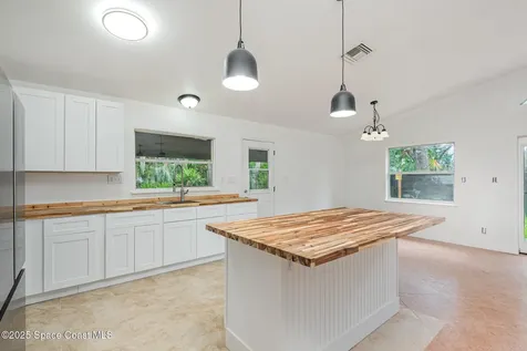 4085 Cypress Bend Geneva FL 32732