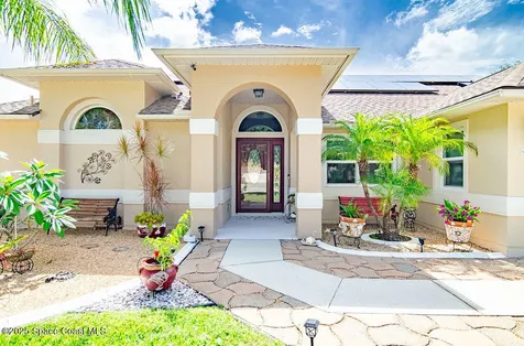 4204 Long Leaf Drive Melbourne FL 32940