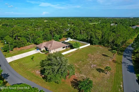 1600 Dewey Street SE Palm Bay FL 32909