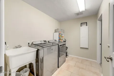 1716 S Eden Circle Titusville FL 32796