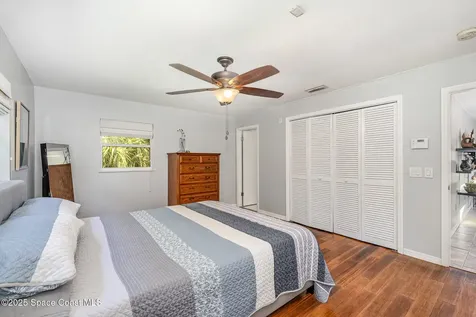 1995 Mark Twain Lane NE Palm Bay FL 32905