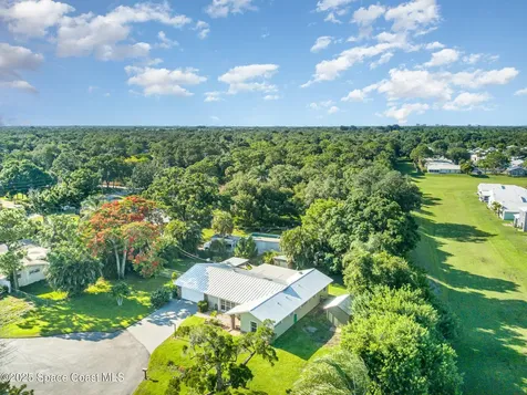 1995 Mark Twain Lane NE Palm Bay FL 32905