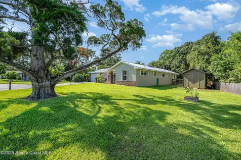 1995 Mark Twain Lane NE Palm Bay FL 32905