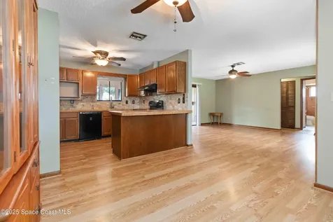 662 Estaugh Street NW Palm Bay FL 32907