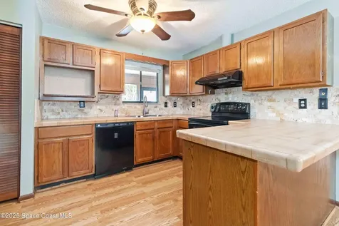 662 Estaugh Street NW Palm Bay FL 32907