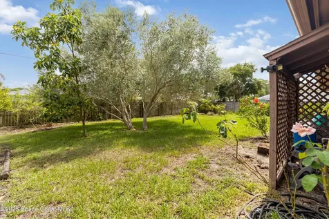 662 Estaugh Street NW Palm Bay FL 32907