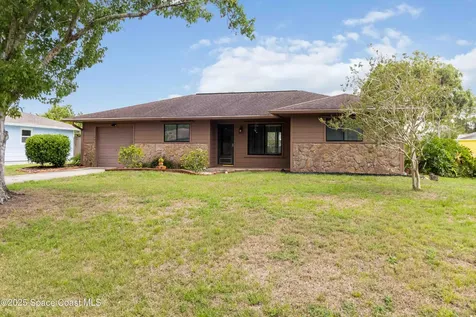 662 Estaugh Street NW Palm Bay FL 32907