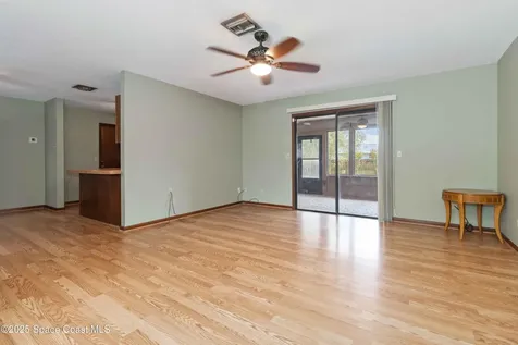 662 Estaugh Street NW Palm Bay FL 32907