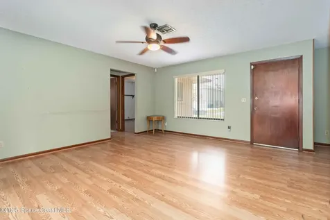 662 Estaugh Street NW Palm Bay FL 32907