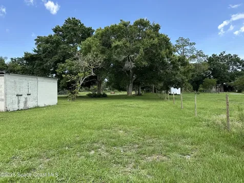 4065 62nd Court Vero Beach FL 32966