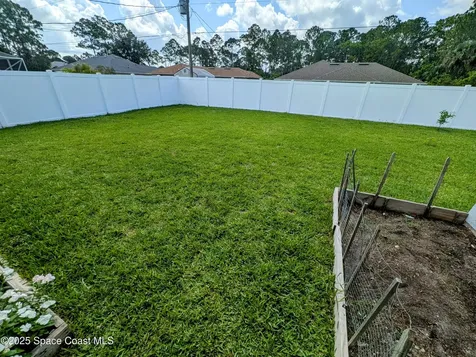 872 Ravenswood Street SE Palm Bay FL 32909