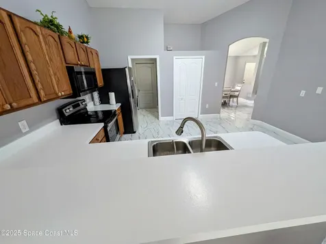 872 Ravenswood Street SE Palm Bay FL 32909