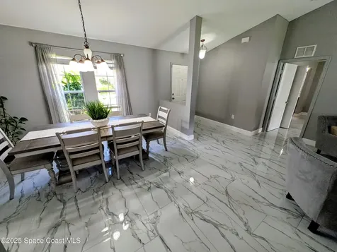 872 Ravenswood Street SE Palm Bay FL 32909