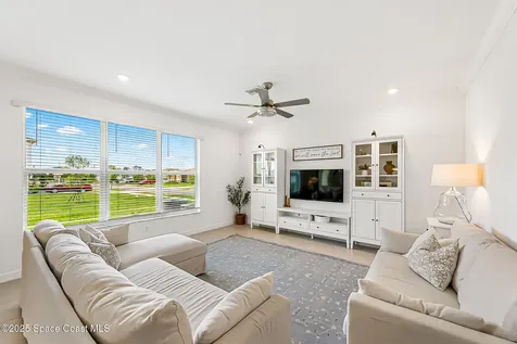 743 Veridian Circle NW Palm Bay FL 32907