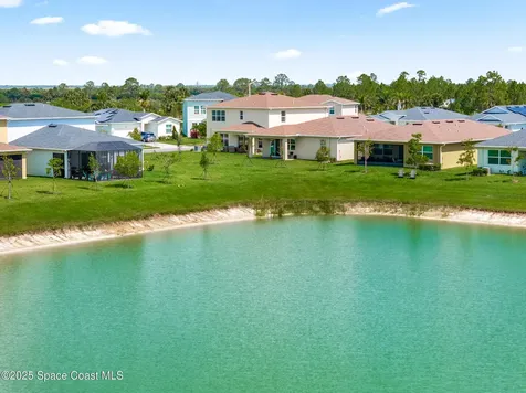 743 Veridian Circle NW Palm Bay FL 32907