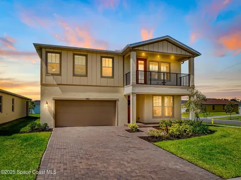 743 Veridian Circle NW Palm Bay FL 32907