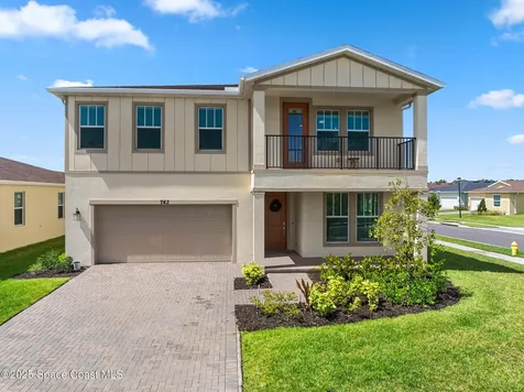 743 Veridian Circle NW Palm Bay FL 32907