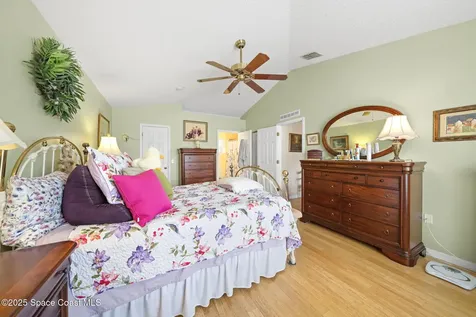 374 SE Yardley Terrace Port St. Lucie FL 34983