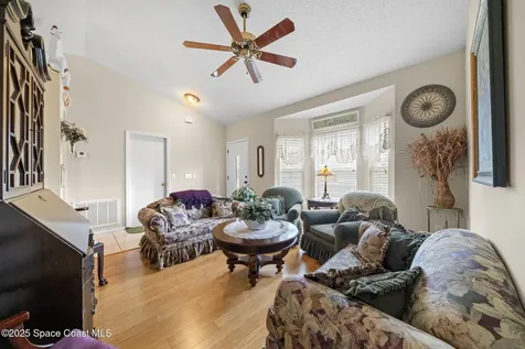 374 SE Yardley Terrace Port St. Lucie FL 34983