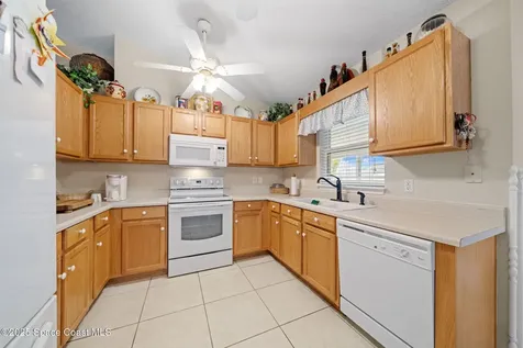 374 SE Yardley Terrace Port St. Lucie FL 34983