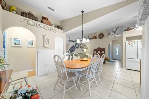 374 SE Yardley Terrace Port St. Lucie FL 34983