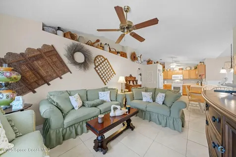 374 SE Yardley Terrace Port St. Lucie FL 34983