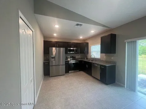 465 Hatcher Street SE Palm Bay FL 32909