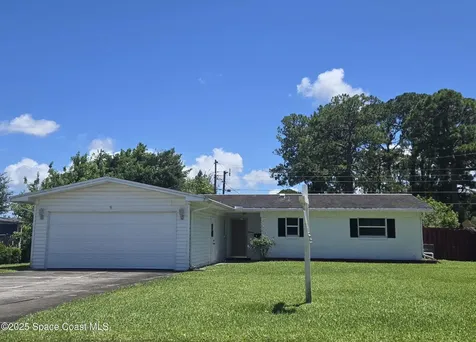 945 Cleveland Street Titusville FL 32780