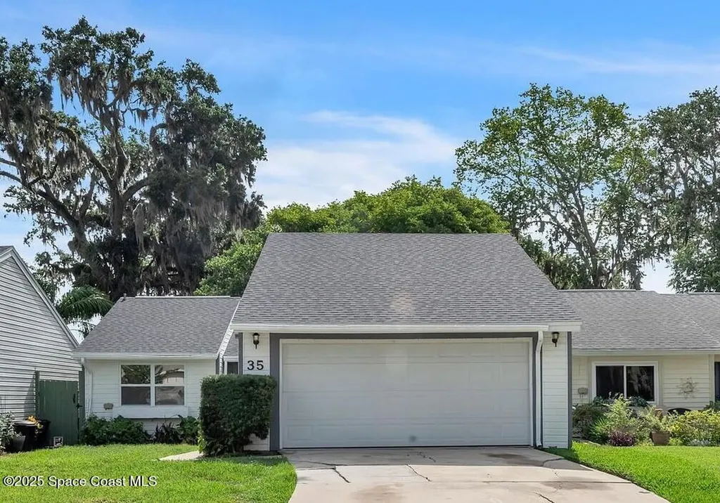 35 Fawn Lane Palm Coast FL 32137