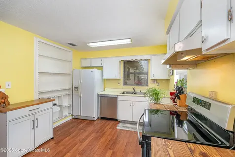 195 Cherry Avenue Merritt Island FL 32953