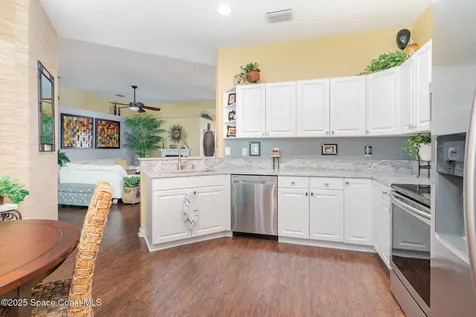 421 Gardendale Circle SE Palm Bay FL 32909